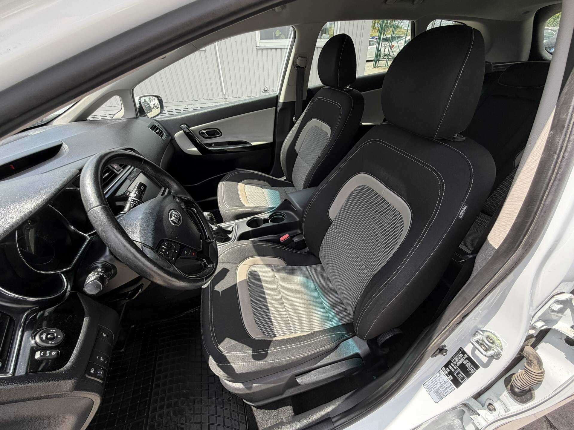 product-gallery-image