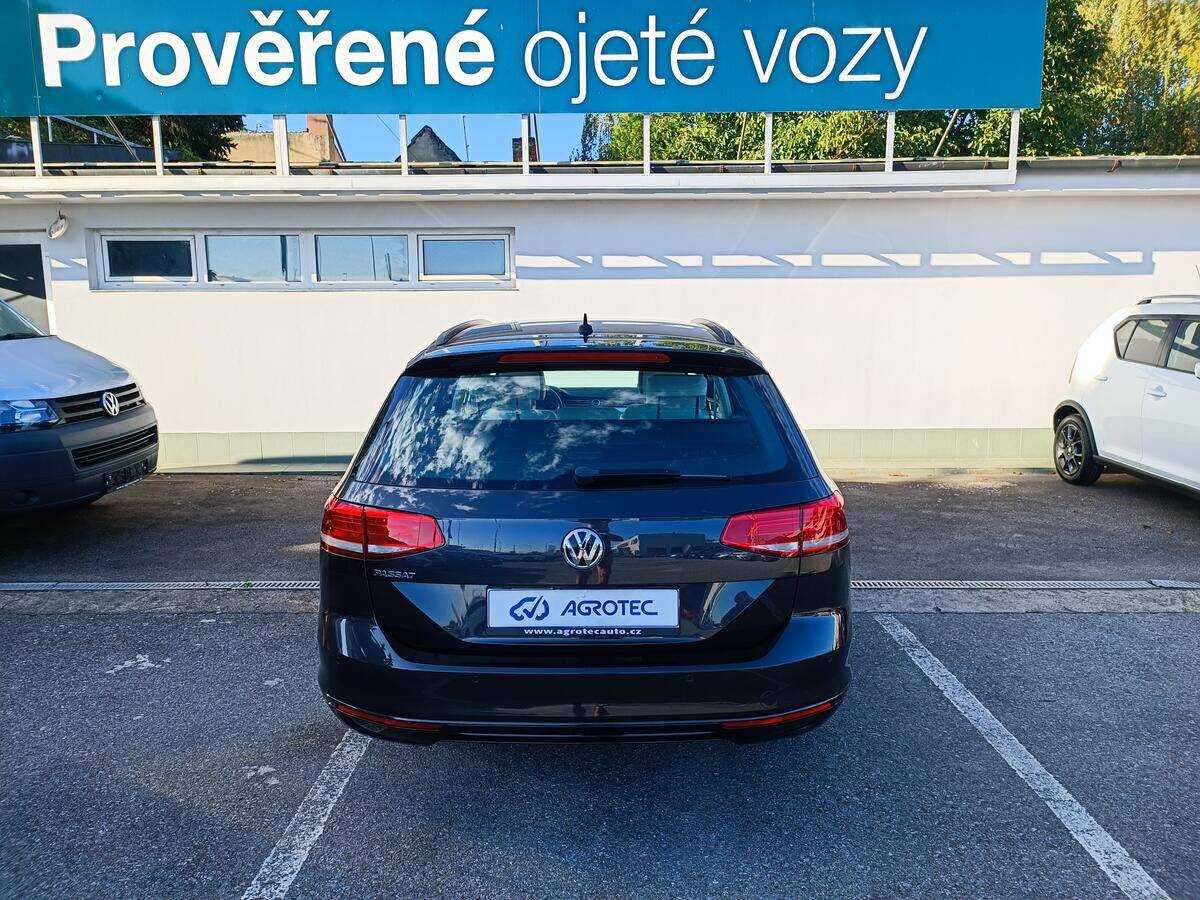 Volkswagen Passat DSG, NAVI, DPH