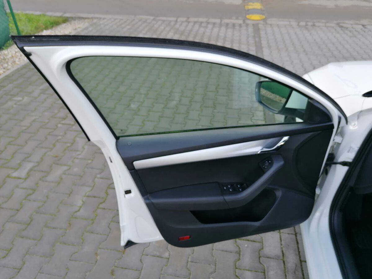 product-gallery-image