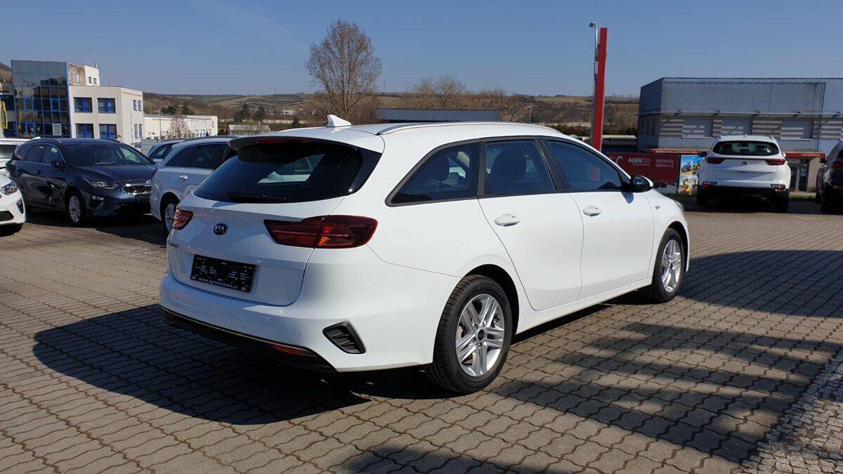 Kia Ceed SW 1.5 T-GDI 118kw Spin