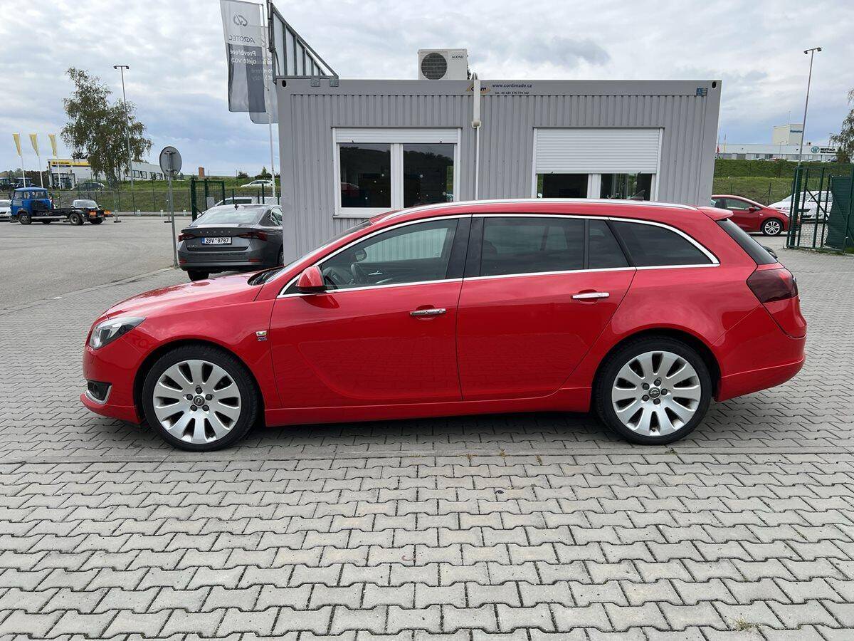 Opel Insignia 2.0 CDTi 136 kW Cosmo ST 4x4