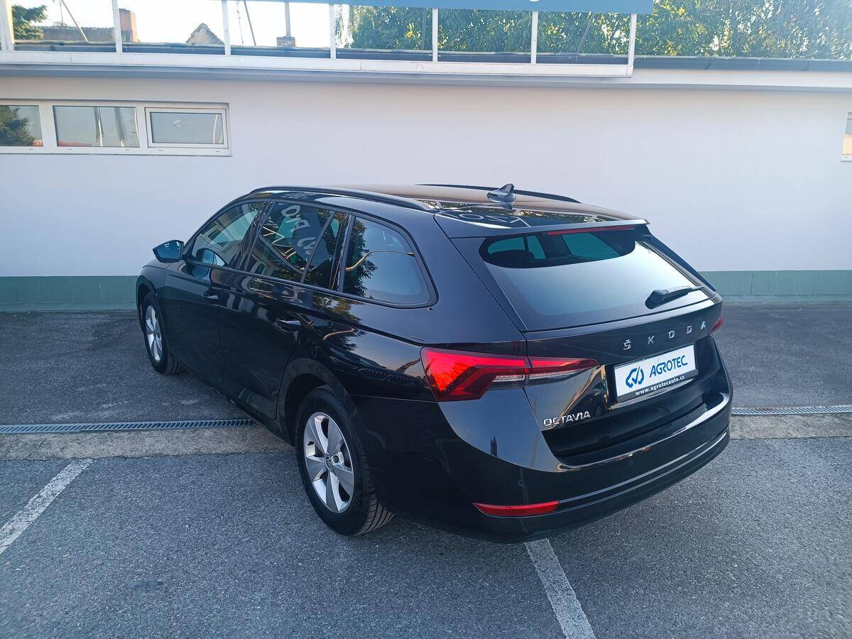 Škoda Octavia 1,5 110kw, Ambition