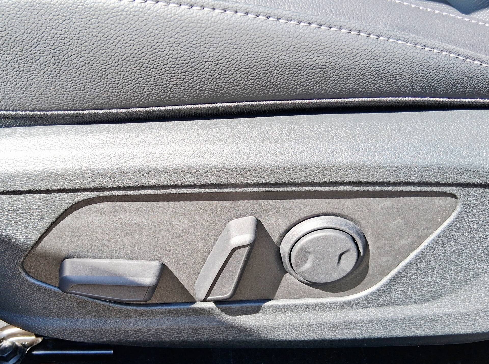 product-gallery-image