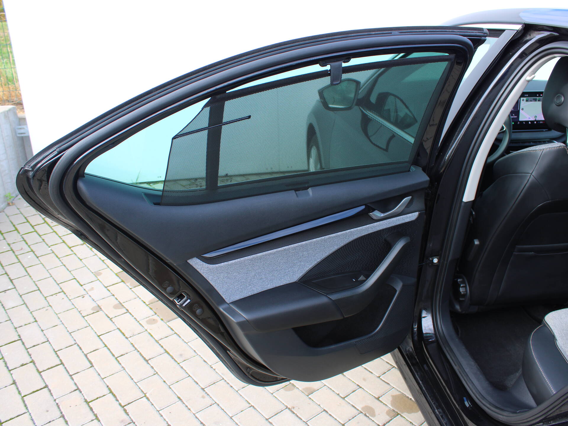 product-gallery-image