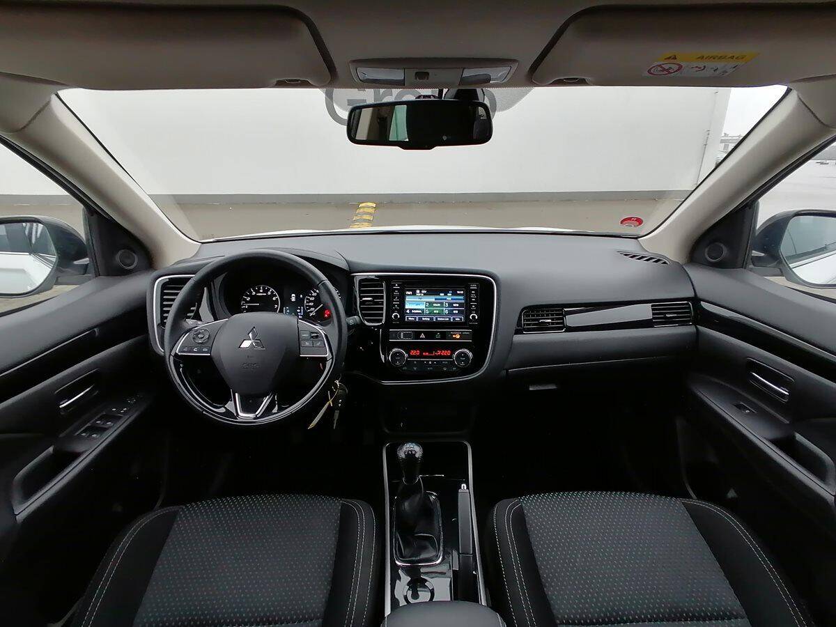 Mitsubishi Outlander INTENSE 2.0 MIVEC 110kW 2WD