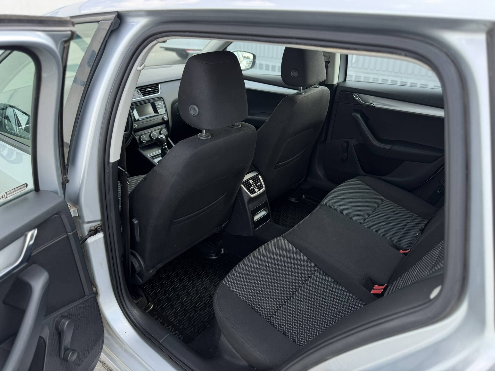 product-gallery-image