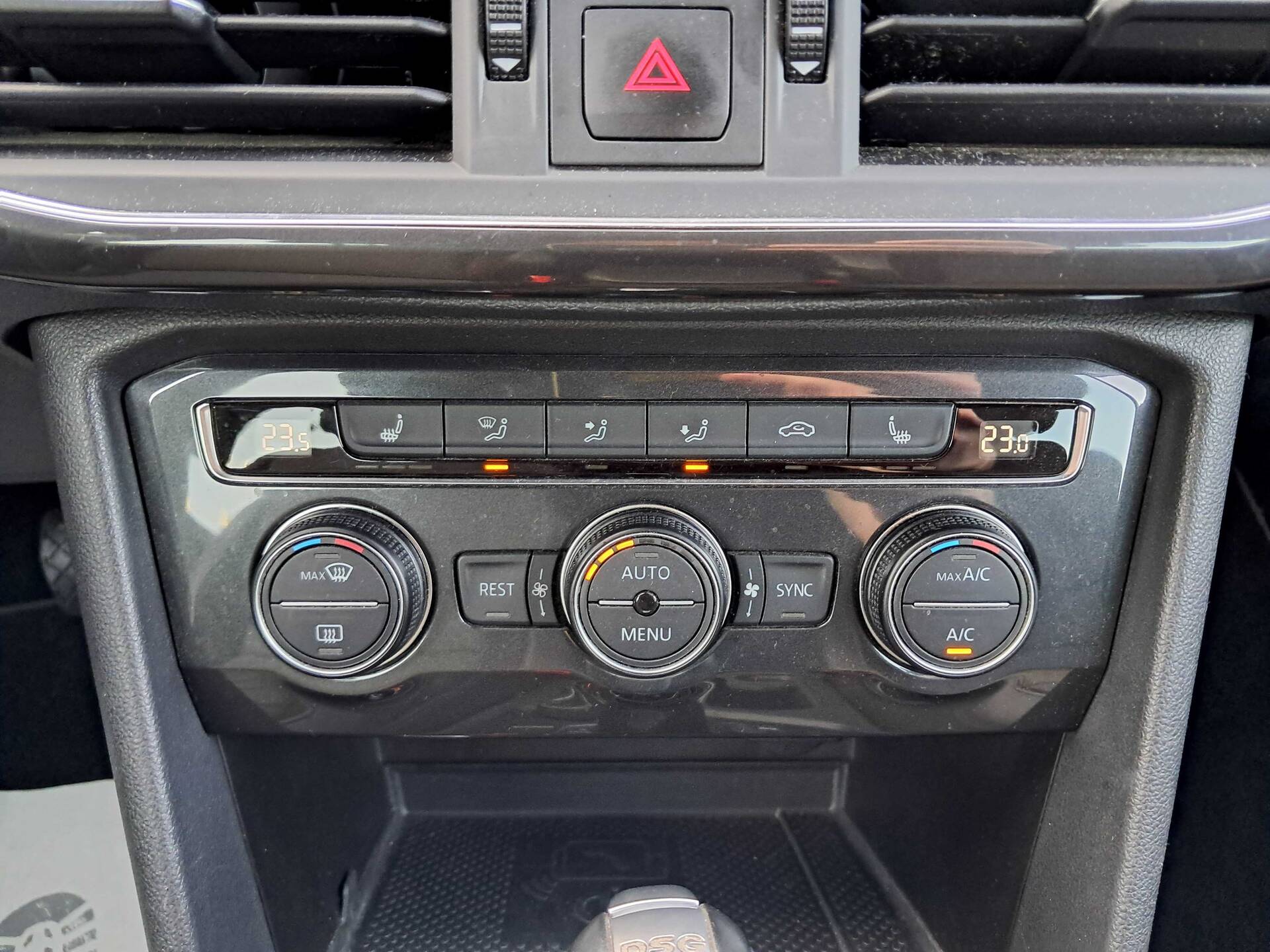 product-gallery-image