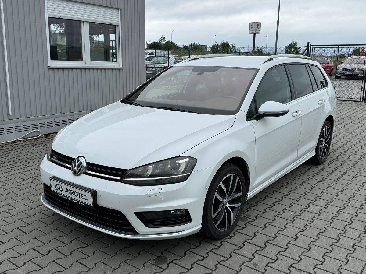 Volkswagen Golf 1.4 TSI 110 kW R-Line Highline