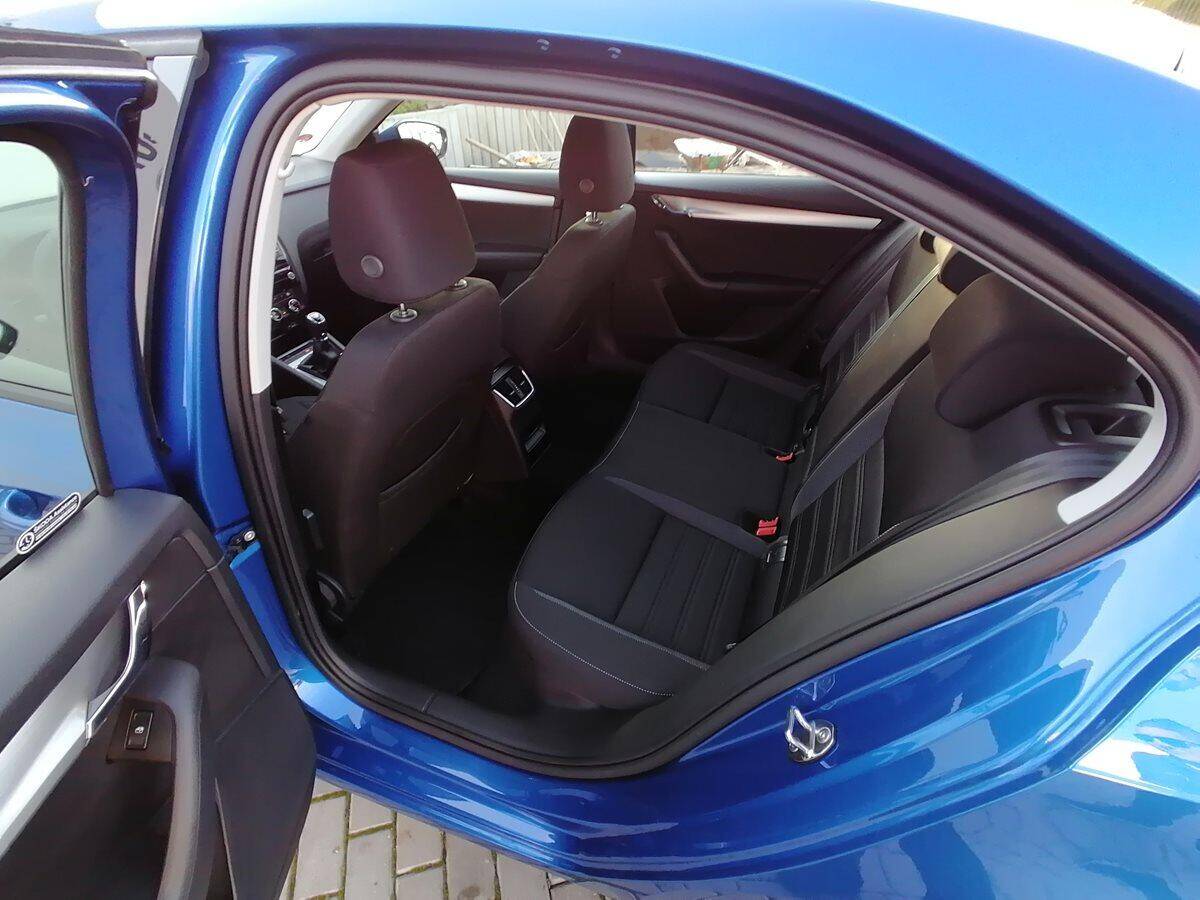 product-gallery-image