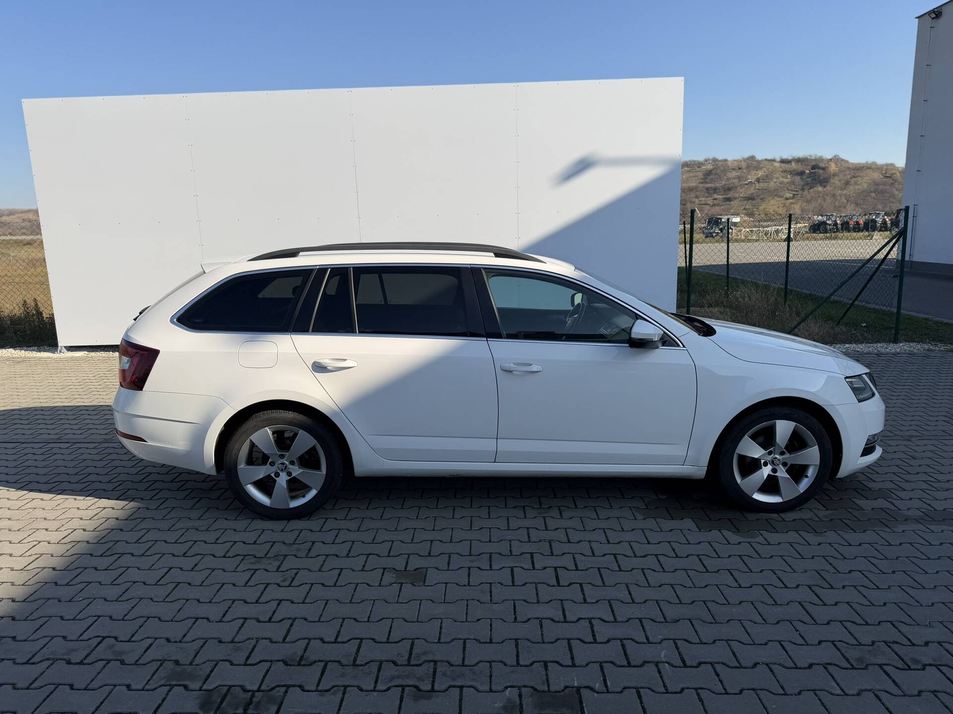 product-gallery-image