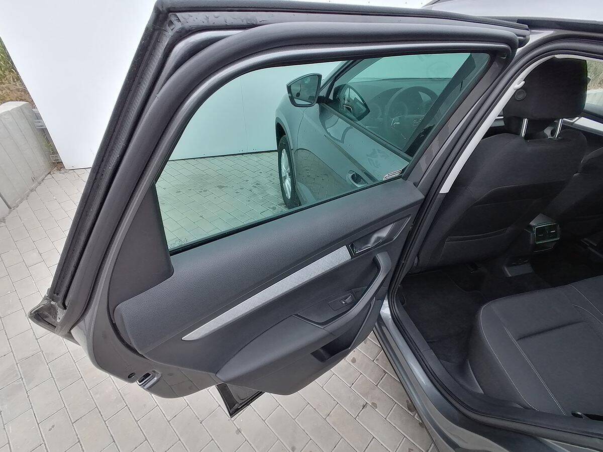 product-gallery-image