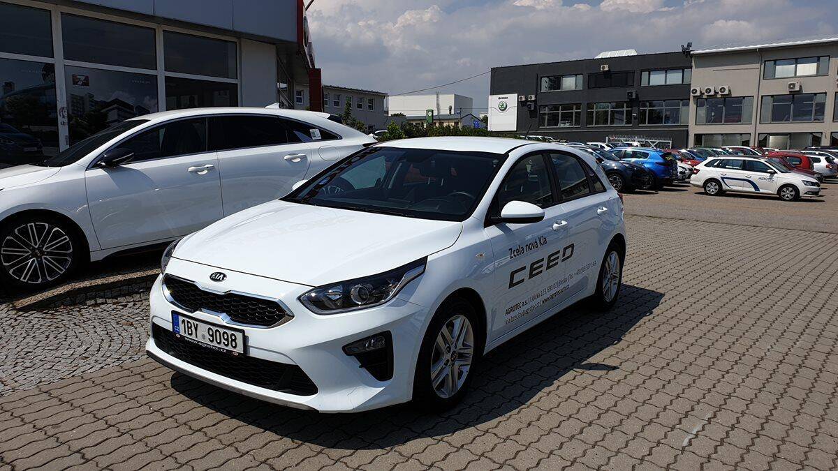 Kia Ceed 1.6 CRDi 85 kW  Cool 