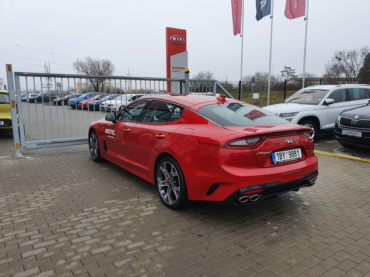 Kia Stinger 3.3 T-GDI 272 kW GT