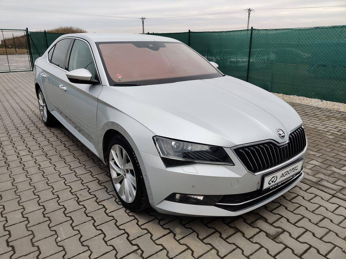 Škoda Superb 2.0 TDI 140kW Style DSG