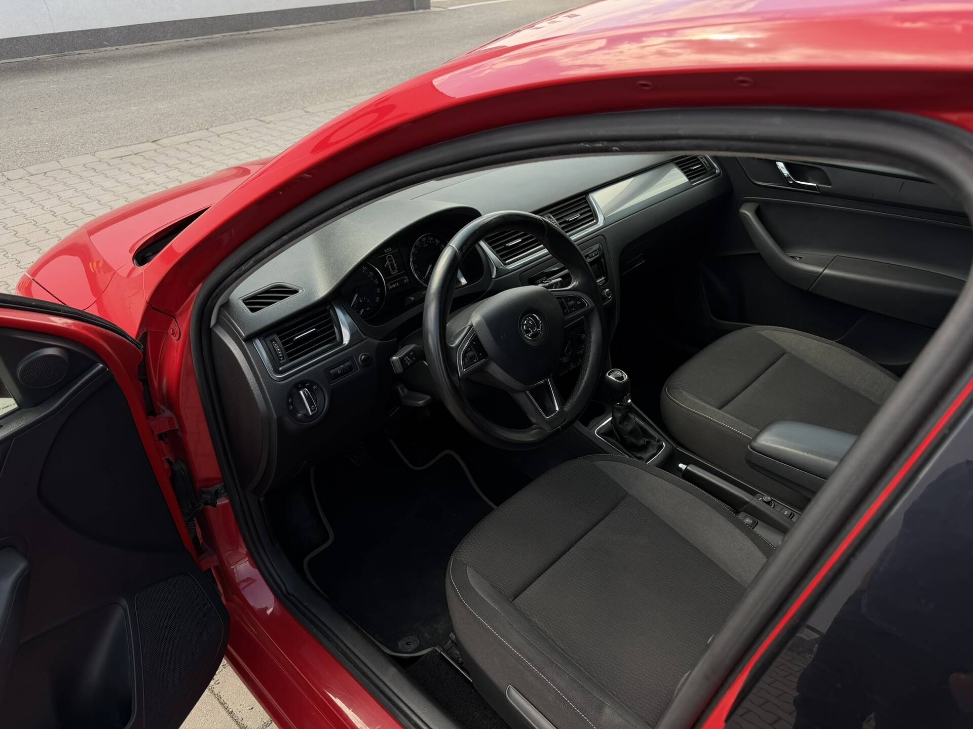 product-gallery-image