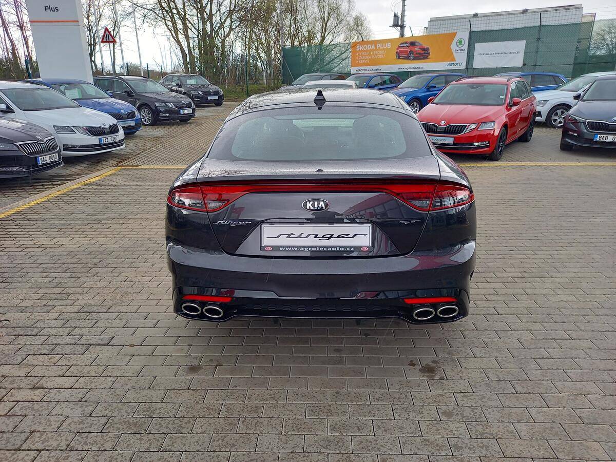 Kia Stinger 3.3 T-GDI 269 kW GT