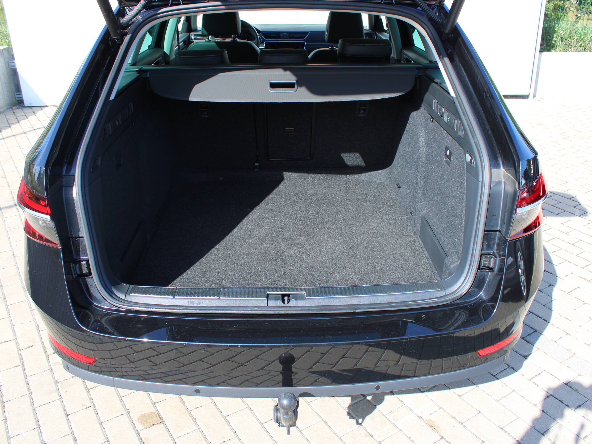 product-gallery-image