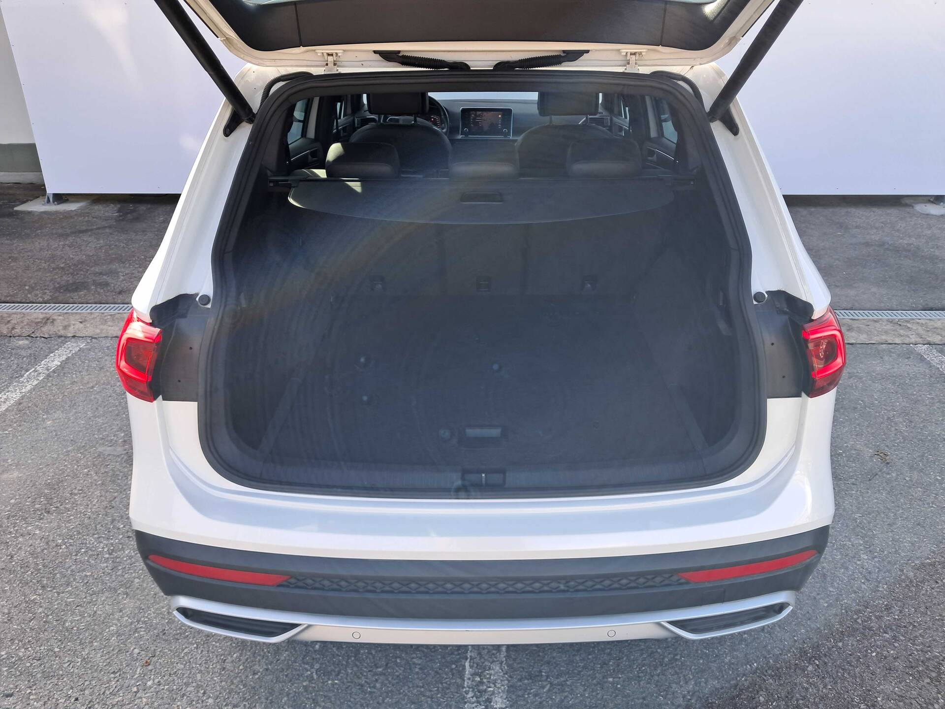 product-gallery-image