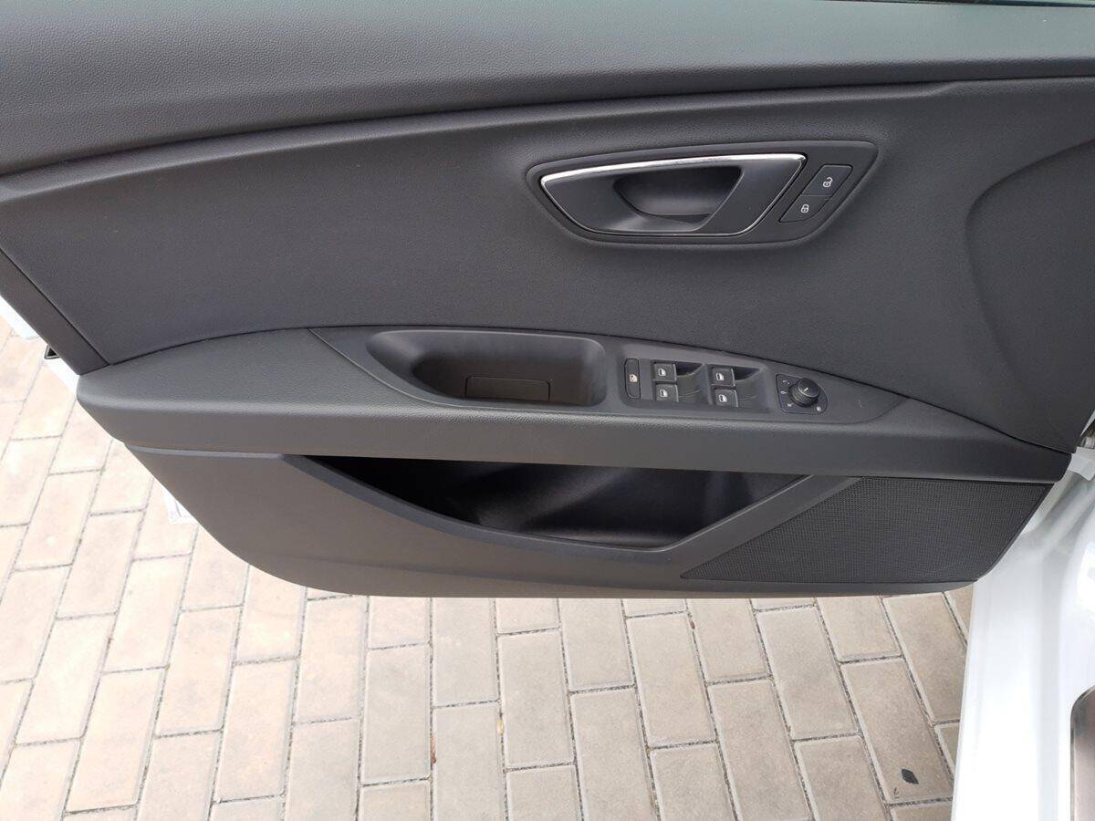 Seat Leon Combi FR 2,0 TDI  / 110 kW