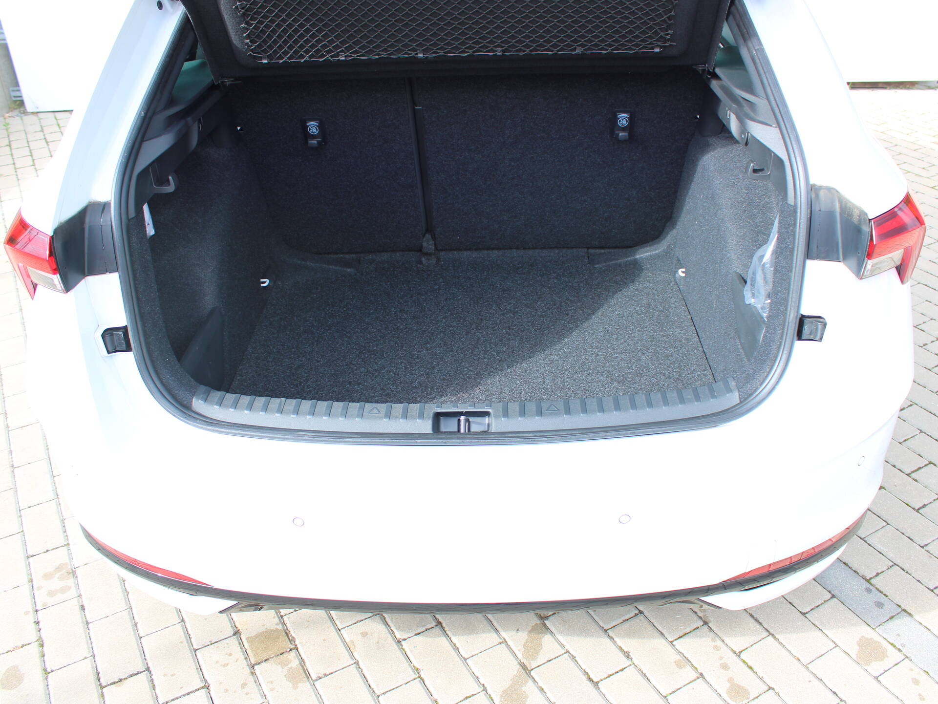 product-gallery-image