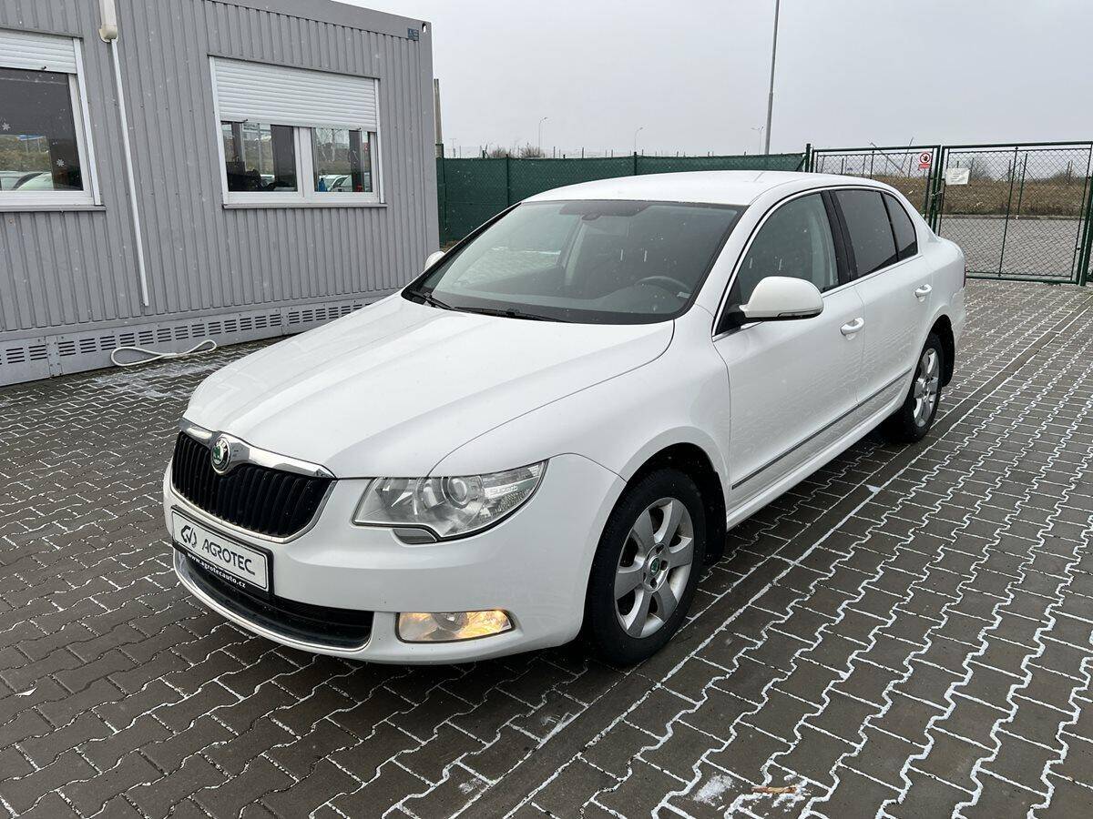 Škoda Superb 1.8 TSI 118 kW Elegance