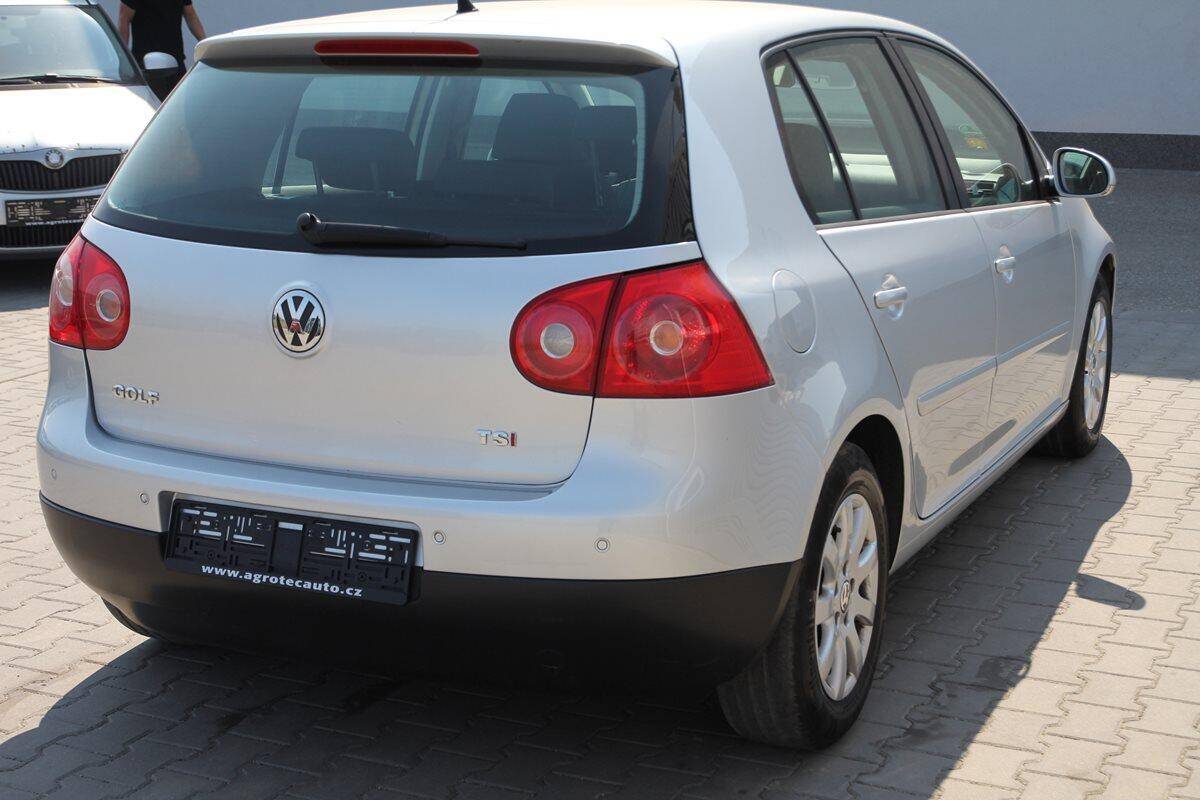 Volkswagen Golf 1.4 TSI 103kW