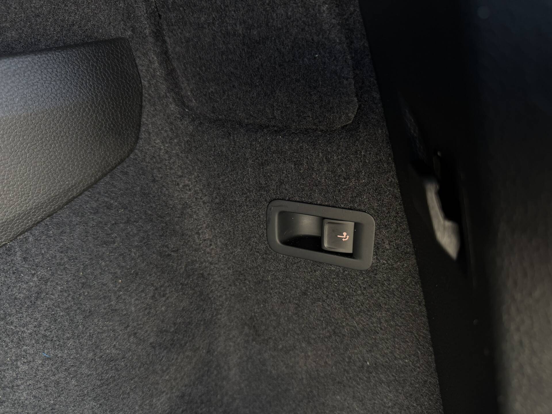 product-gallery-image