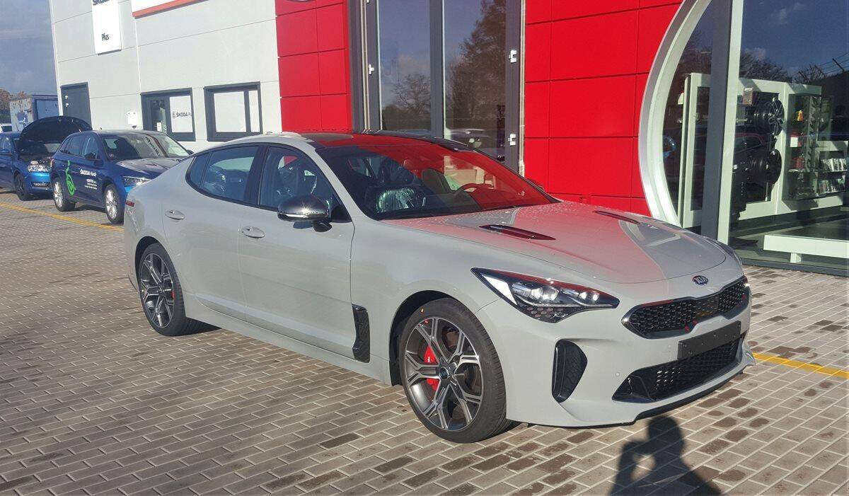 Kia Stinger 3.3 T-GDI 272 kW GT