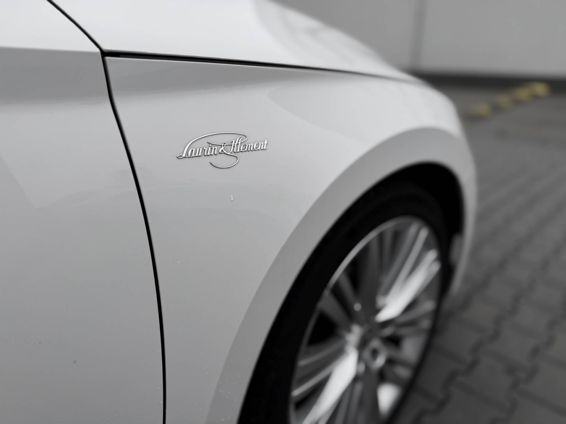 product-gallery-image