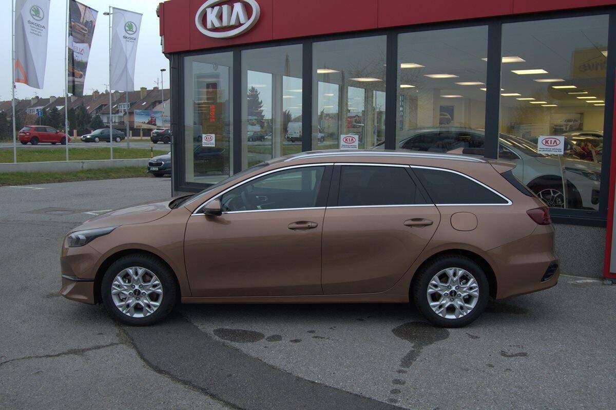 Kia Ceed SW 1.5 T-GDI 118kw TOP