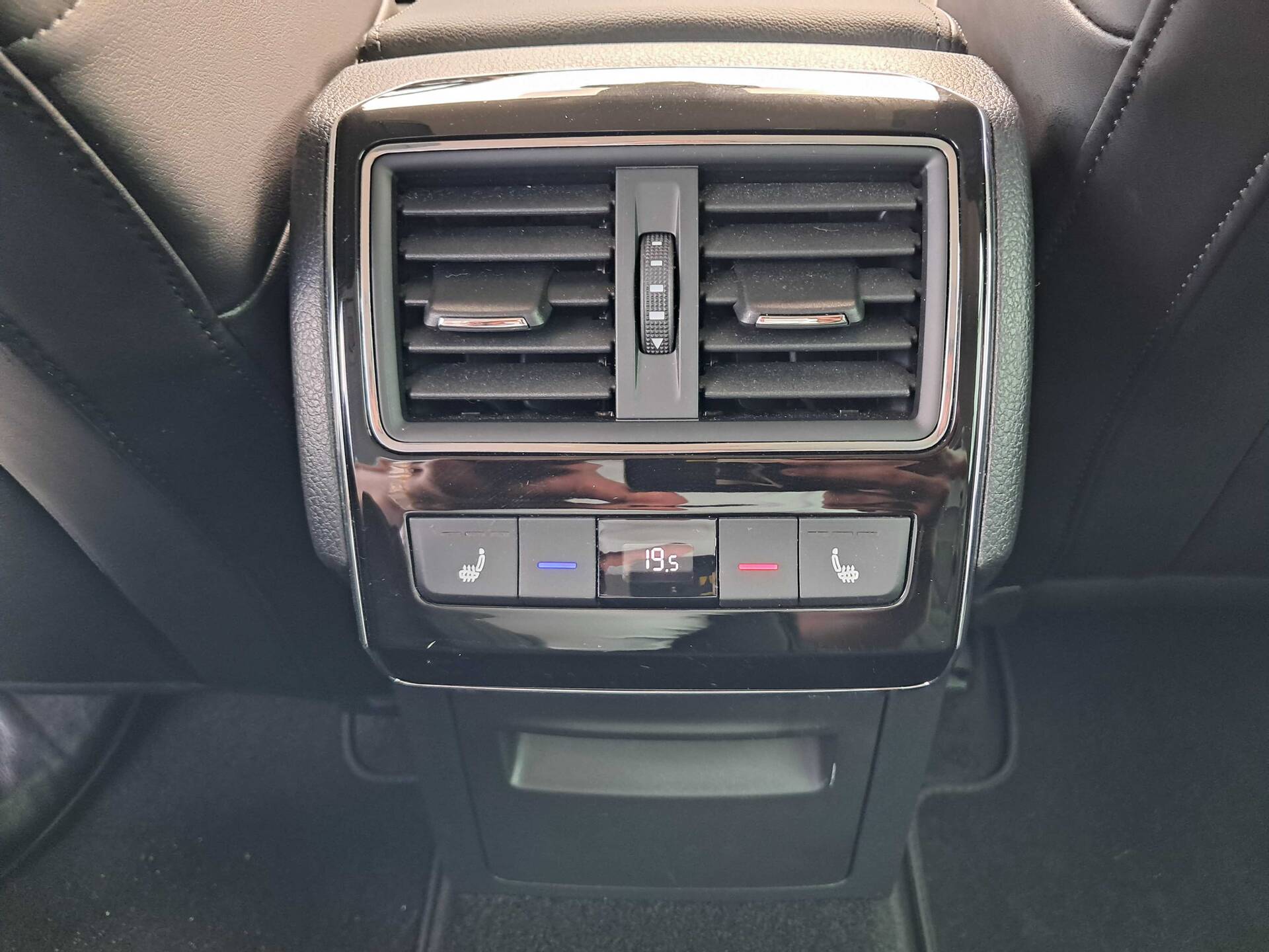 product-gallery-image