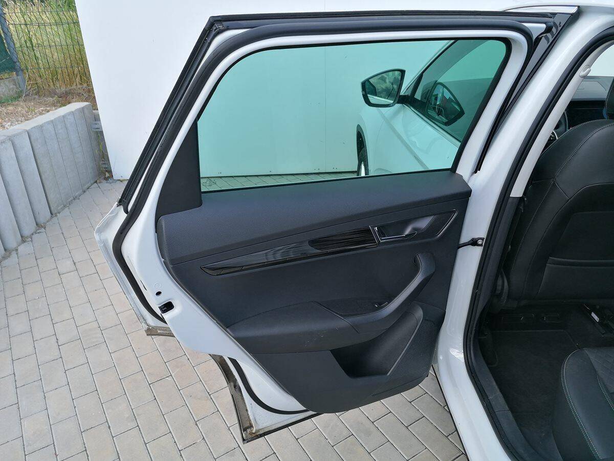 product-gallery-image