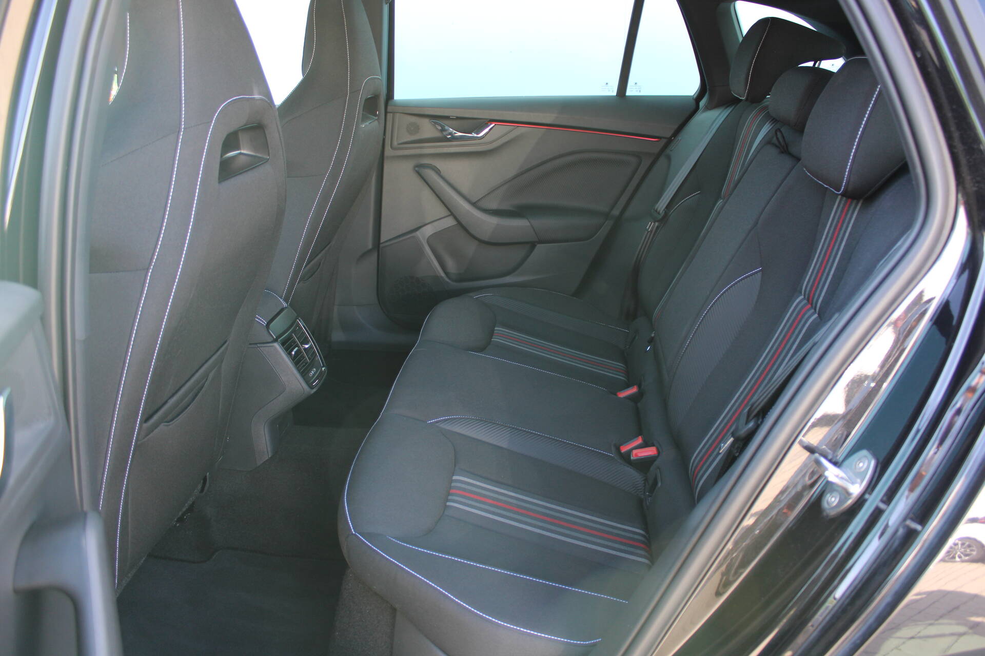 product-gallery-image