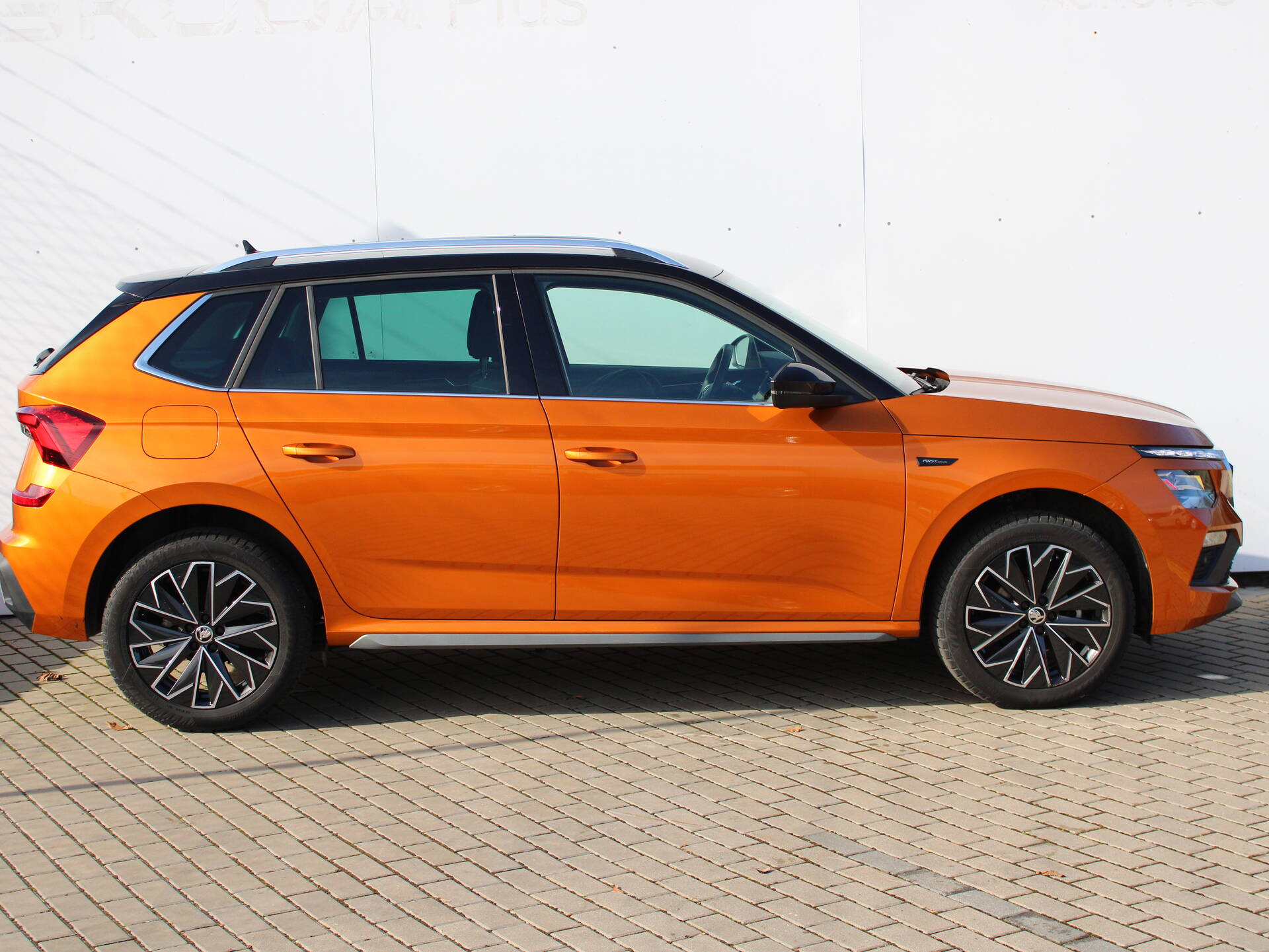 product-gallery-image