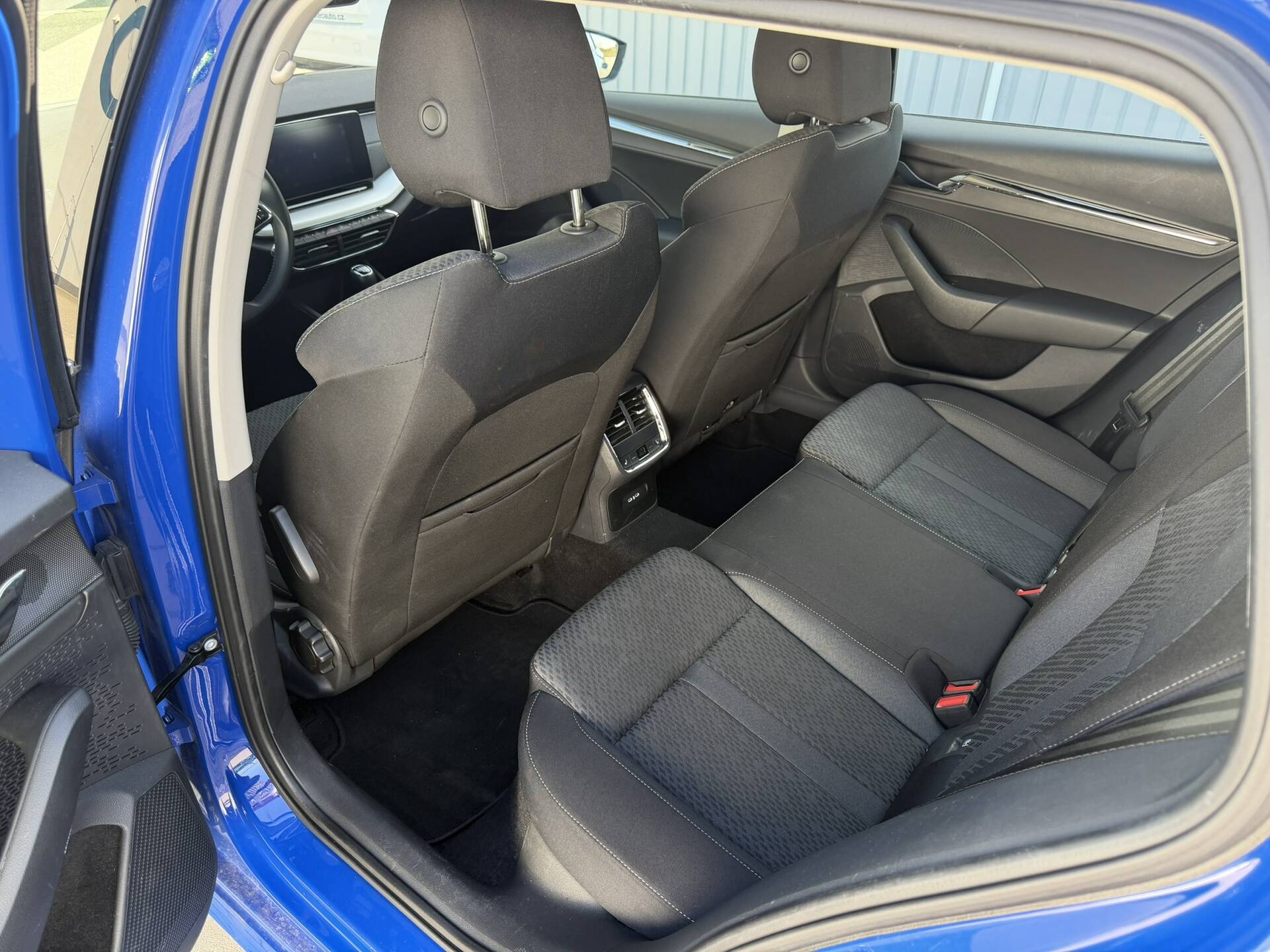 product-gallery-image