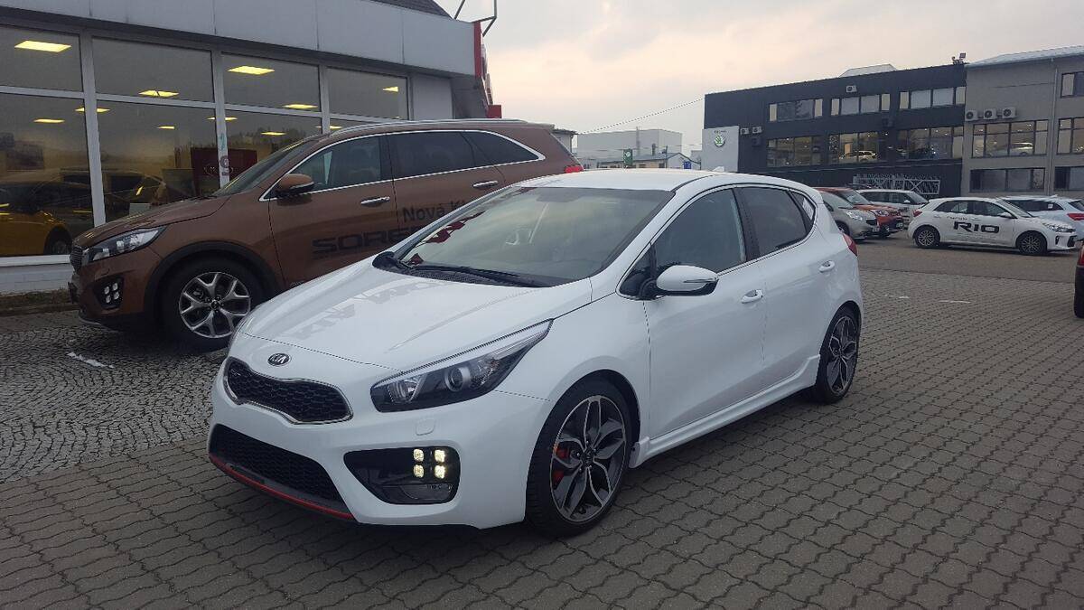 Kia Cee'd 1.6 T-GDI 150 kW 