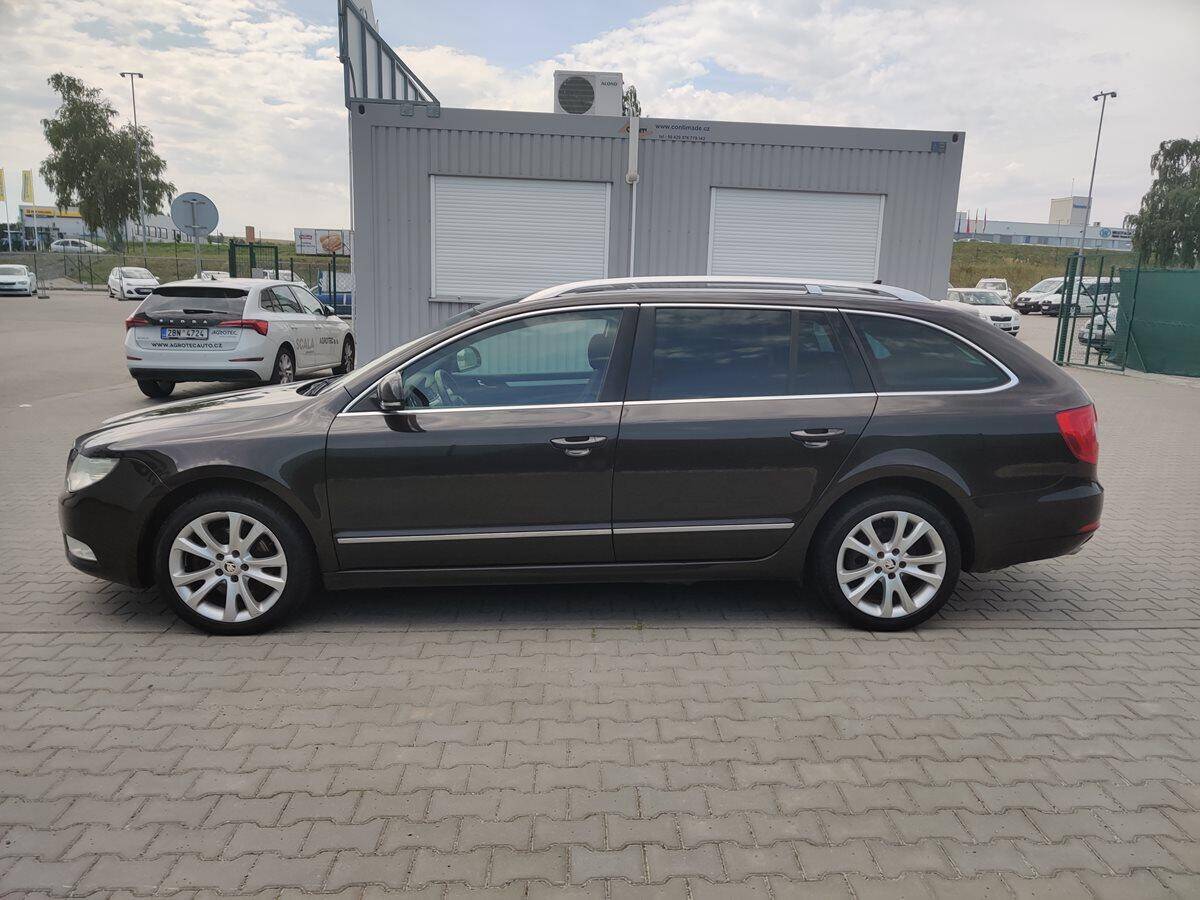 Škoda Superb 2.0 TDI 125kW 4x4 Elegance Com
