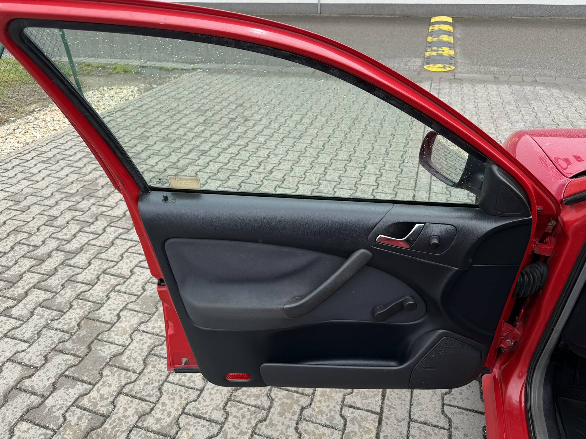 product-gallery-image