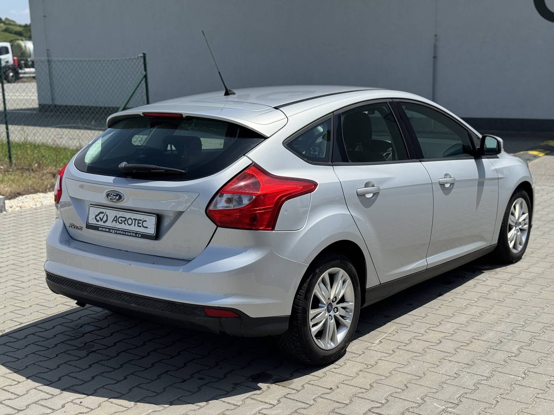 product-gallery-image