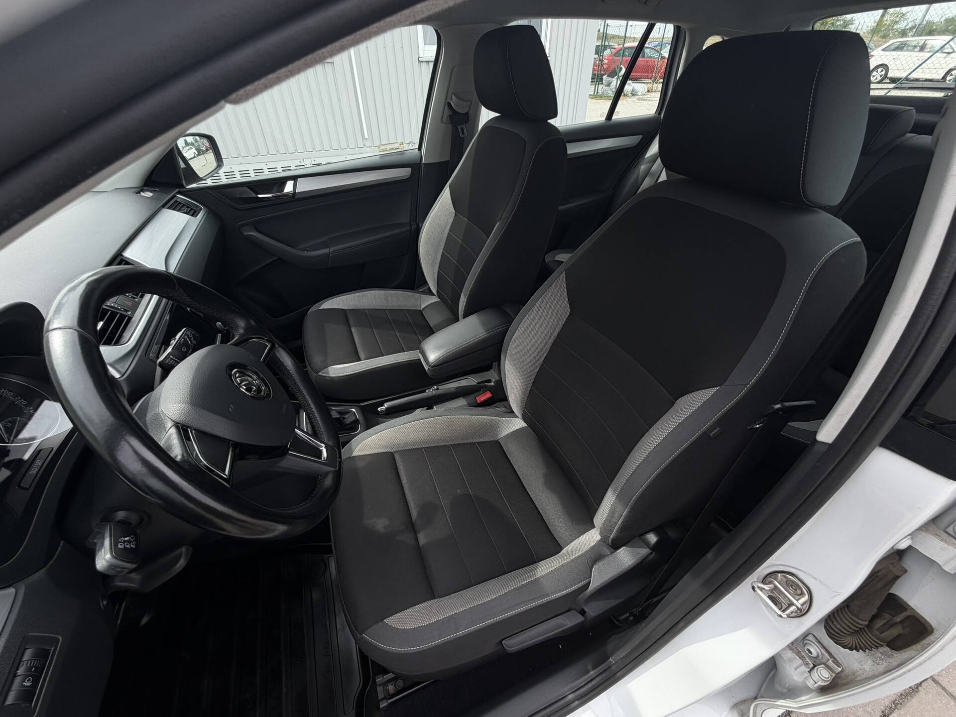 product-gallery-image