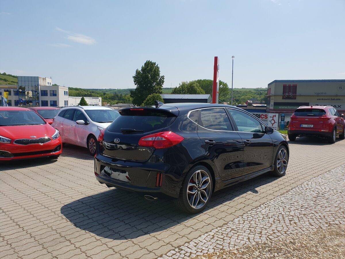 Kia Cee'd 1.6 T-GDI 150 kW 