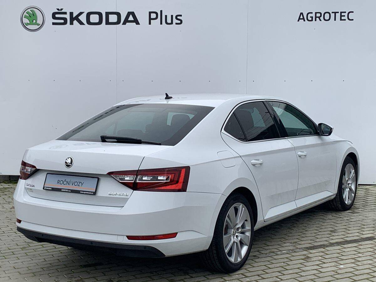 Škoda Superb 2,0TDI 140kW Style DSG