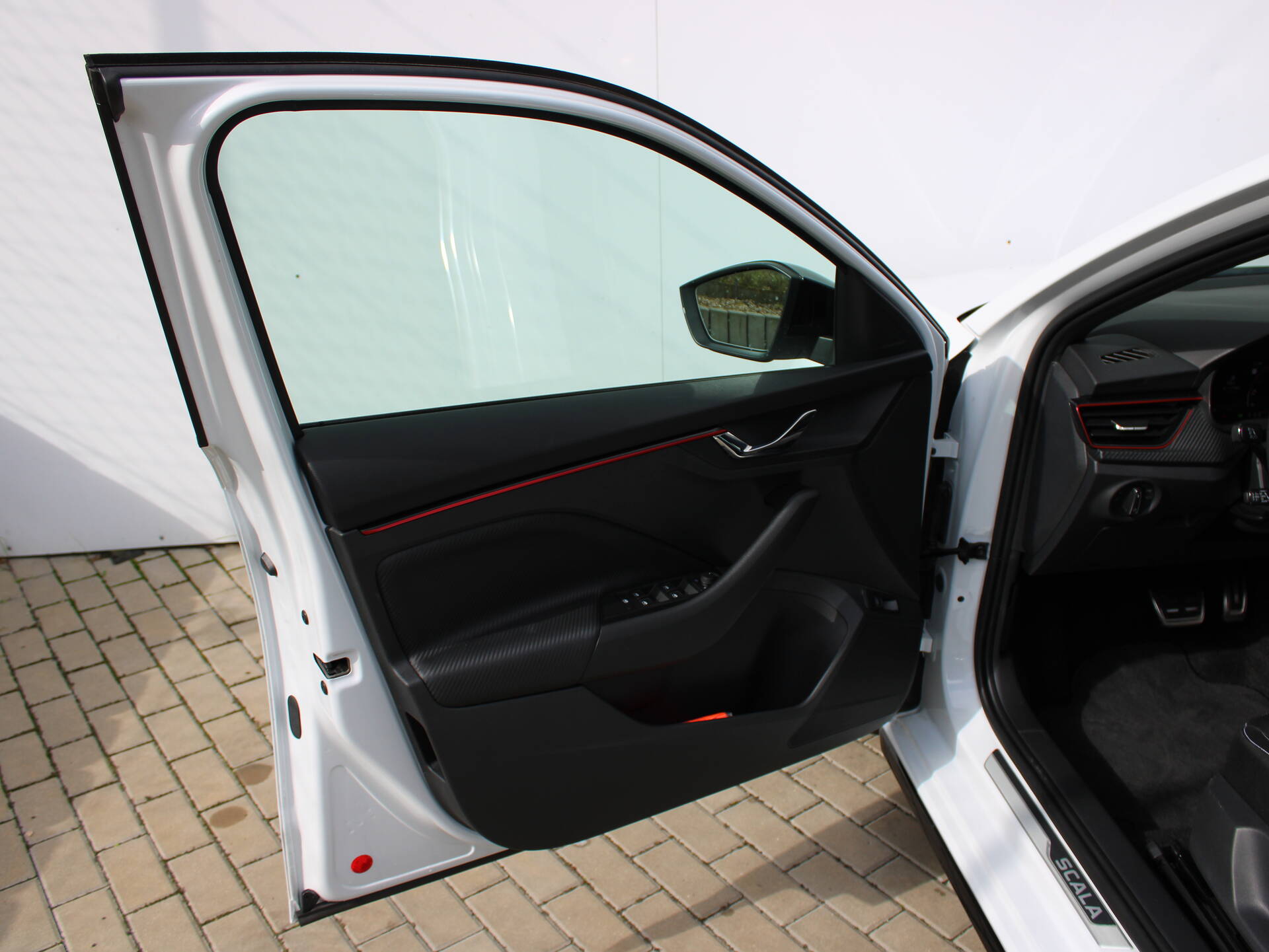 product-gallery-image
