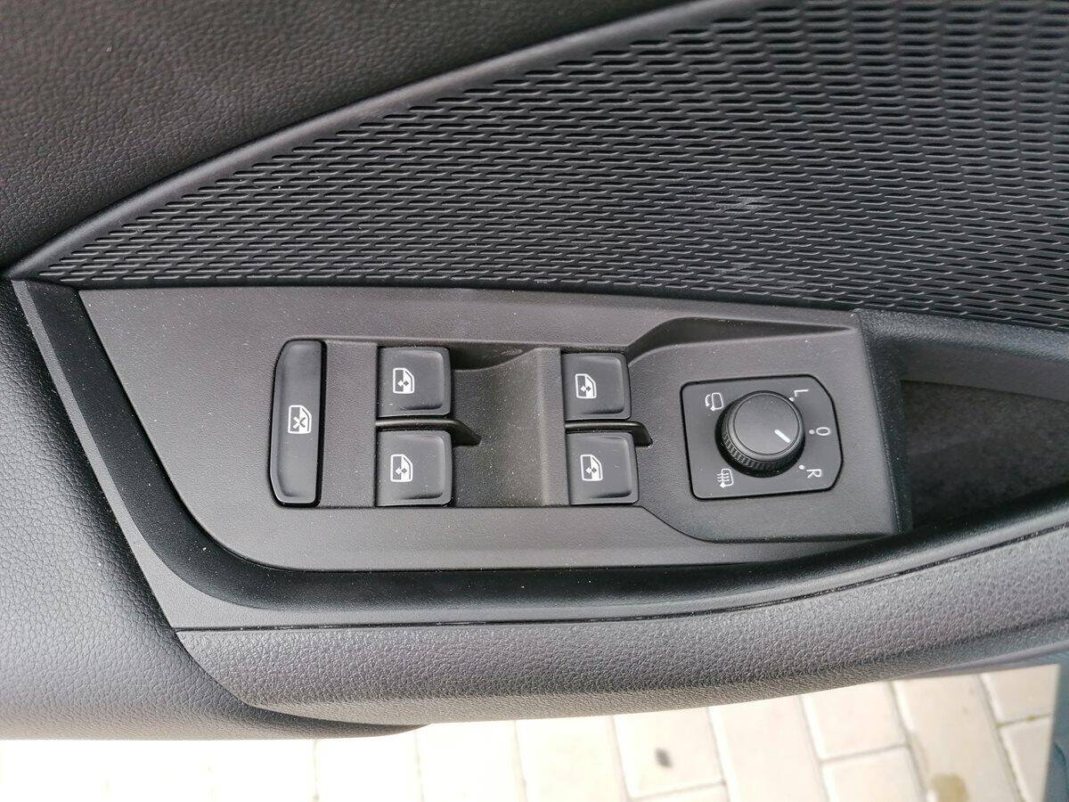 product-gallery-image