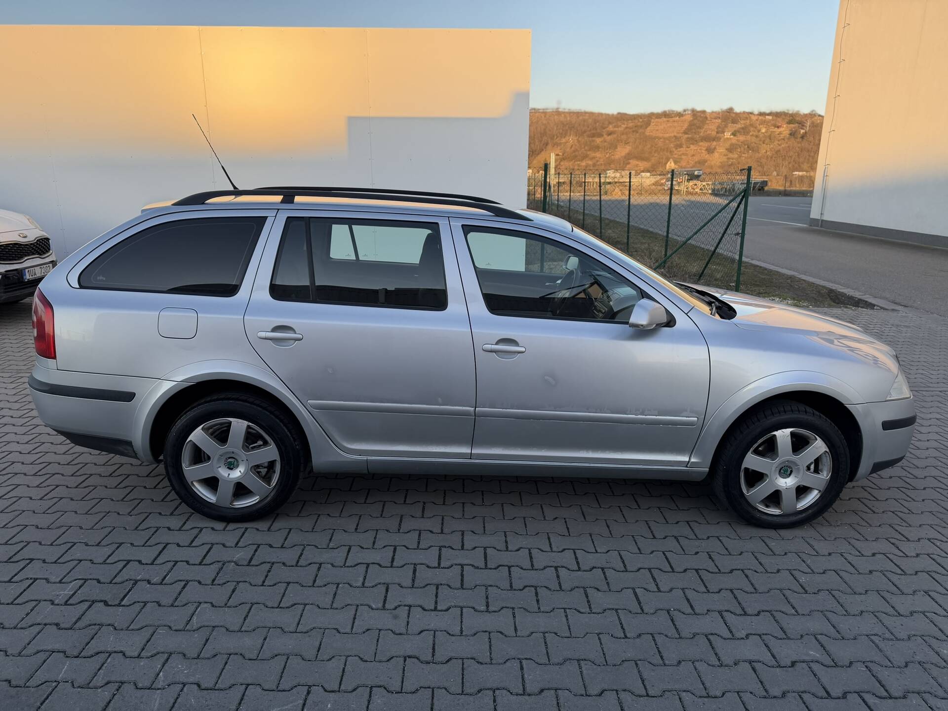 product-gallery-image