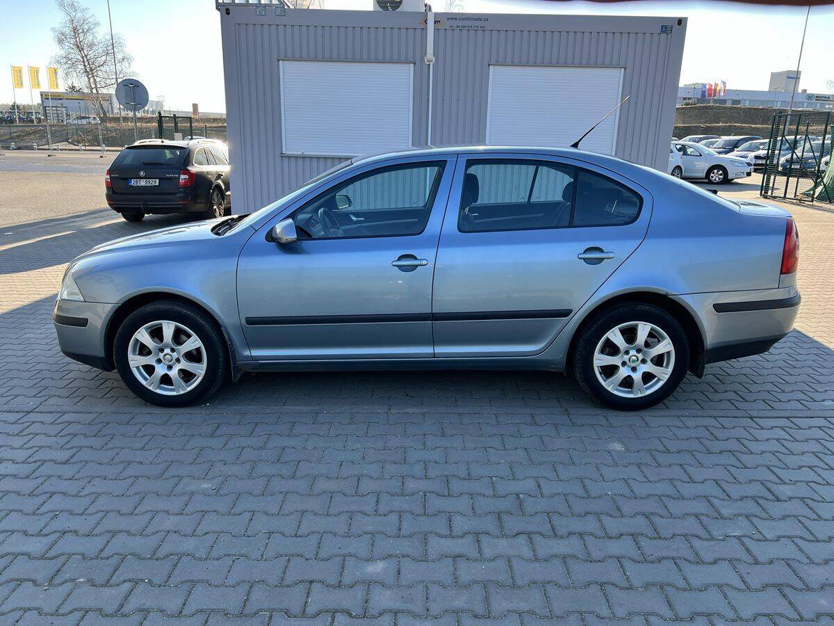 Škoda Octavia 1.6 FSI 85 kW Elegance