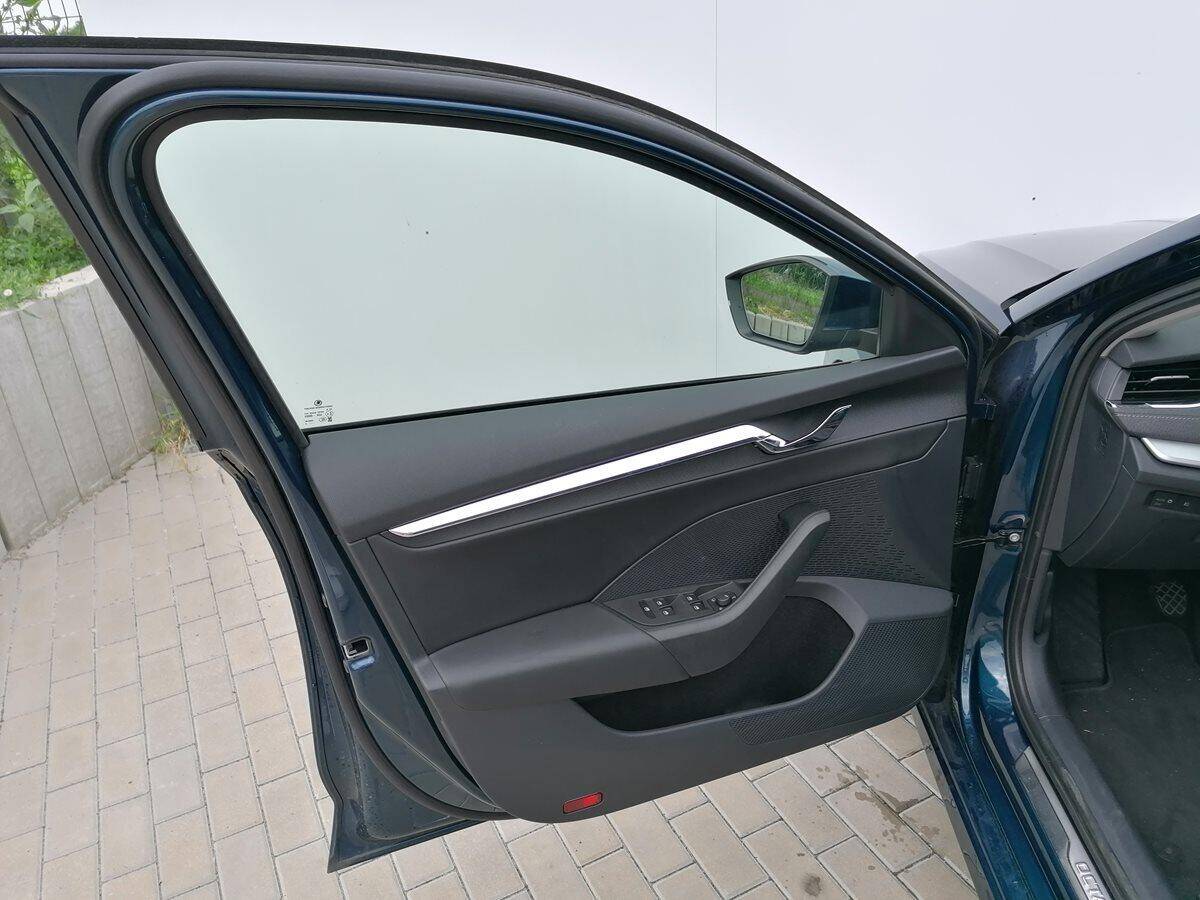 product-gallery-image