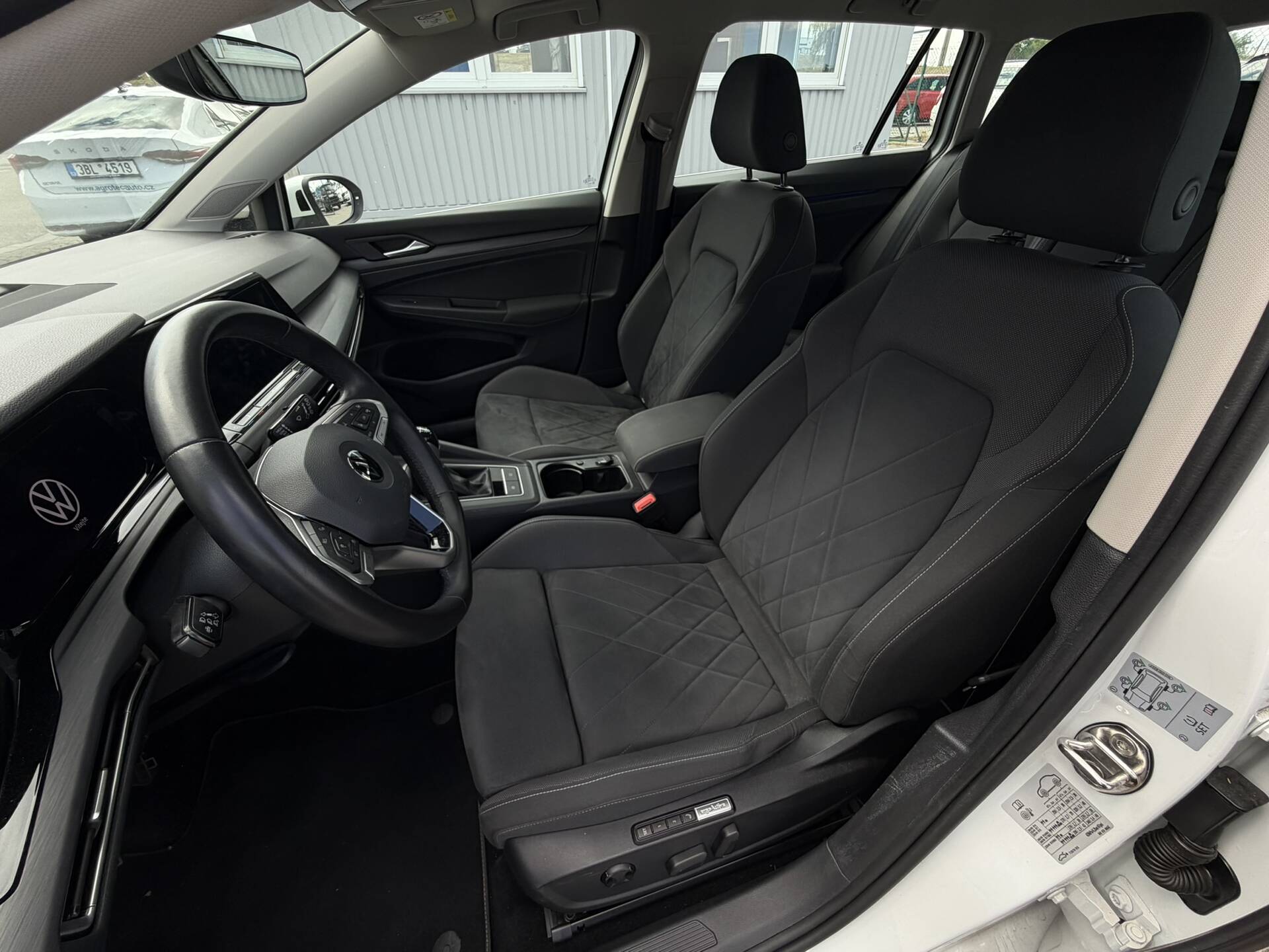 product-gallery-image