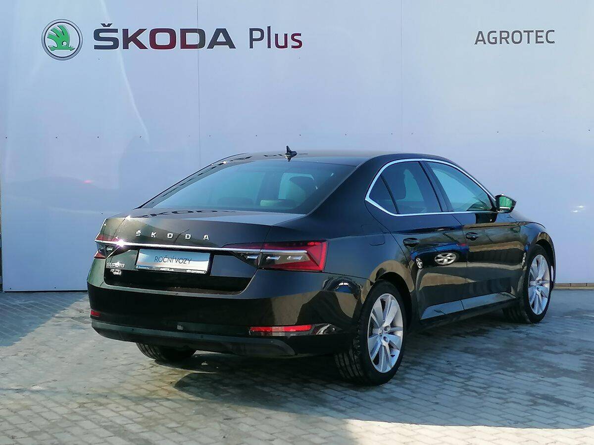 Škoda Superb DSG 2,0 TDI/110 kW Style Extra