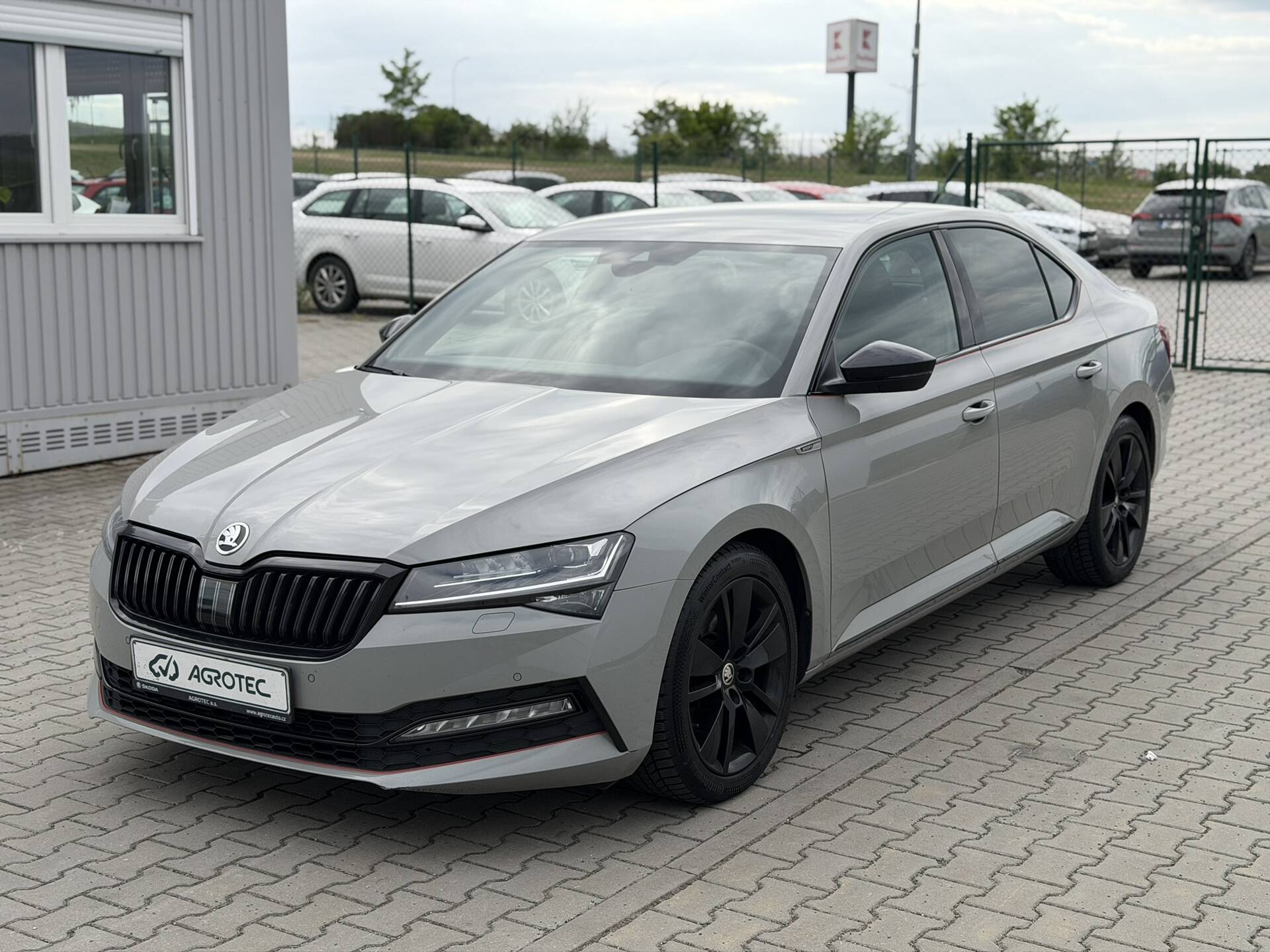 Skoda Superb 2.0 TDI 140kW SportLine 4x4 DSG